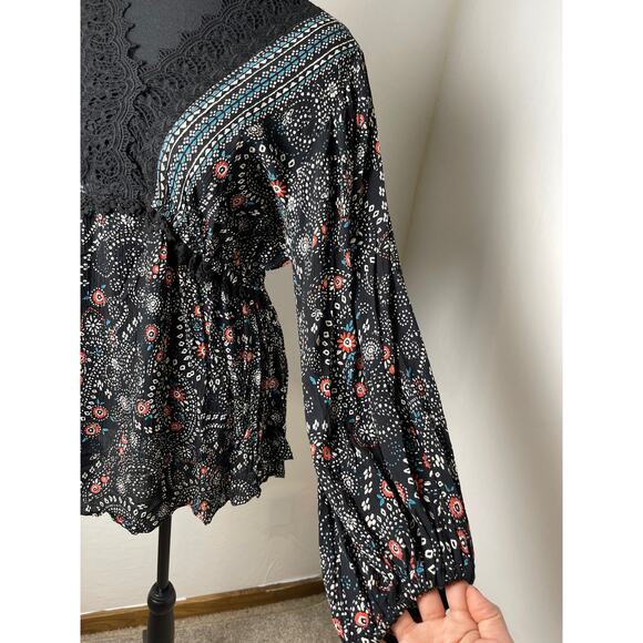 NTW Angie Women's Paisley Lace Hem Boho Floral Elastic Waist Blouse Black L - Picture 7 of 10